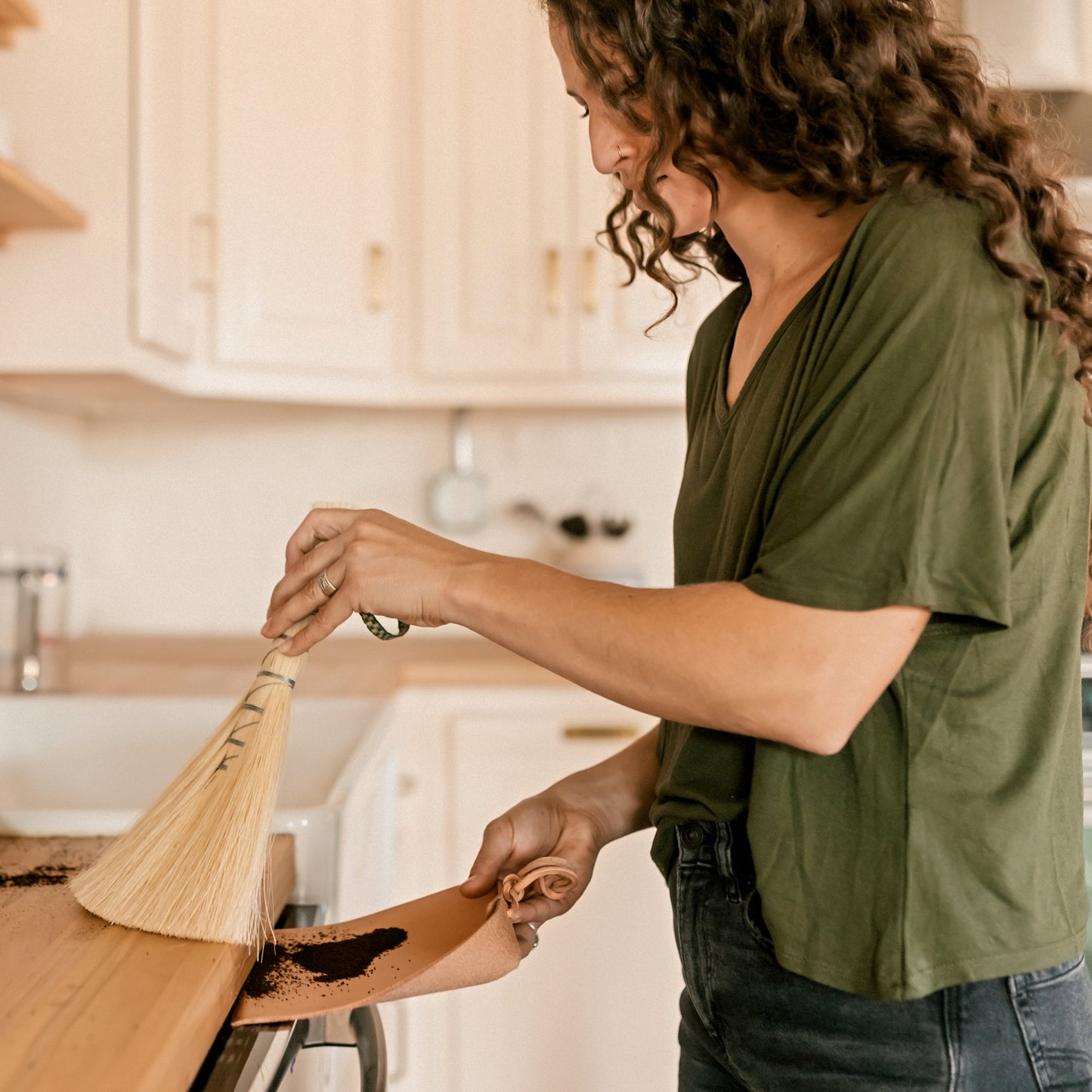 Sunhouse Craft - Pinceaux et balais - Pelle à poussière en cuir