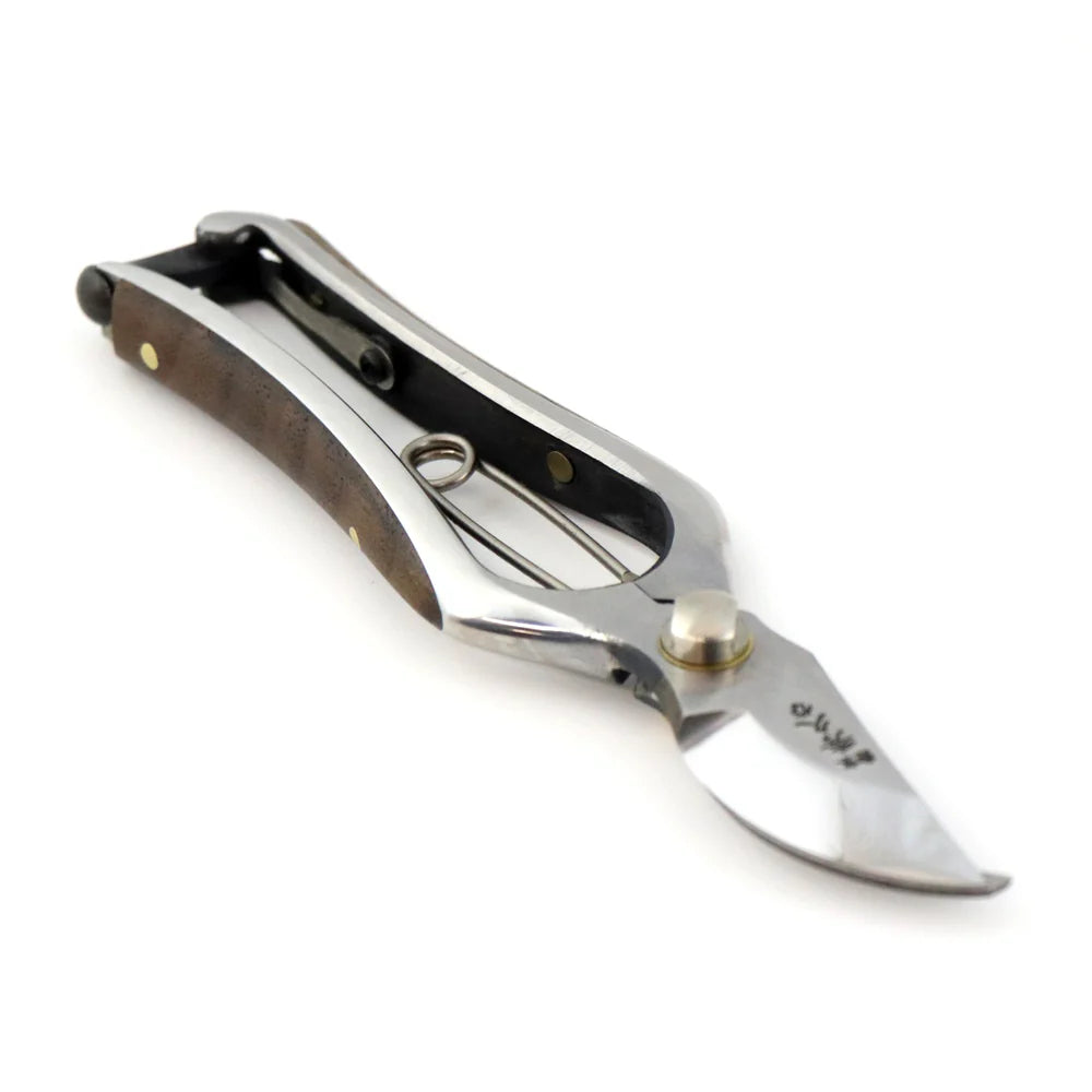 Toyama Hamono - universal gardening shears w/walnut handle for branches & plants