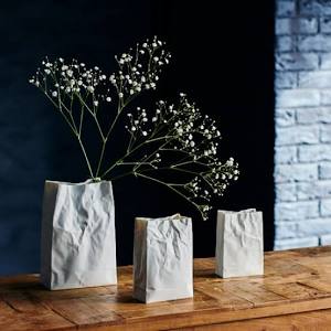 Crinkle vase made of porcelain—sculptural and witty, perfect with or without flowers.