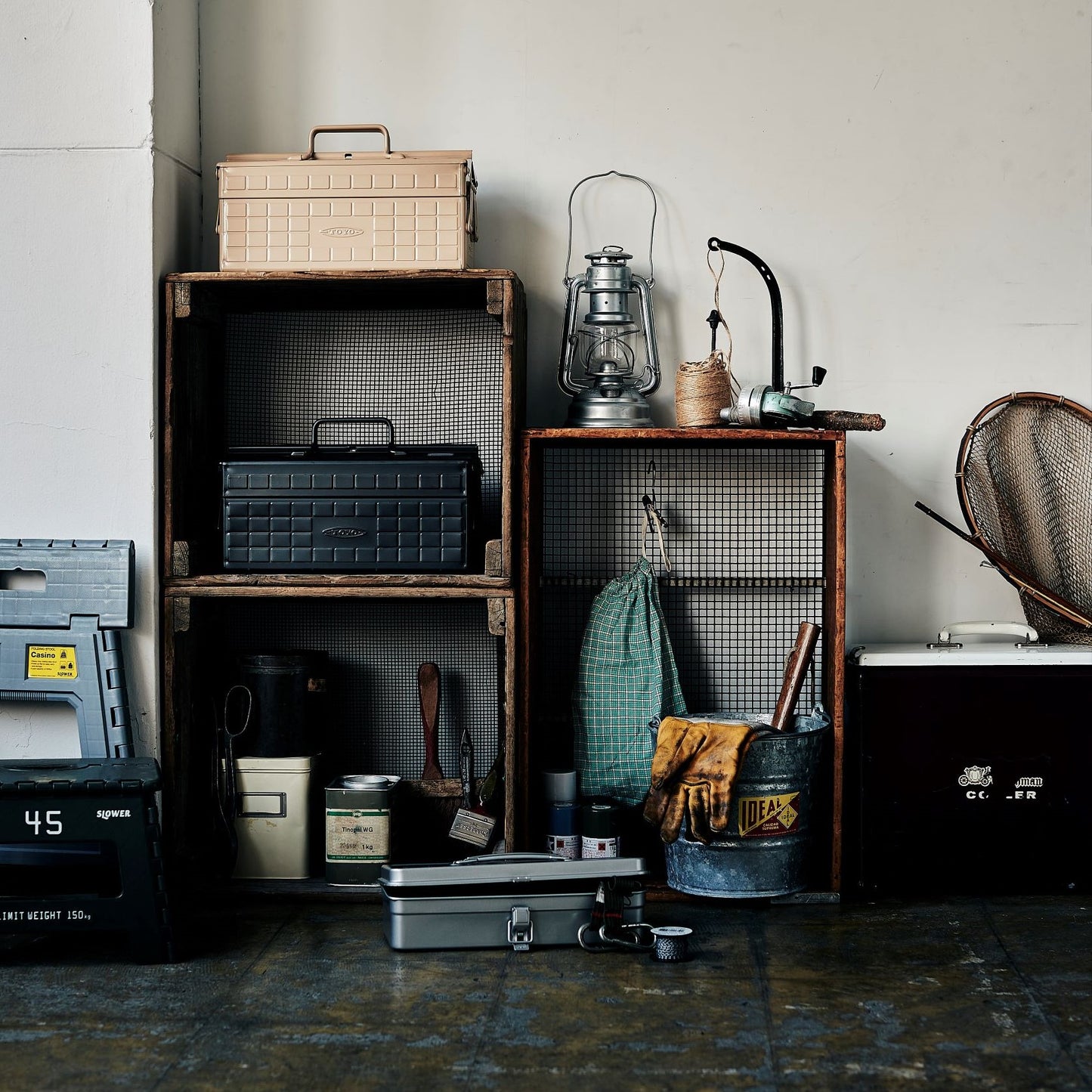 For all who love beautiful order—Toyo Steel toolbox combines precision, style, and function.