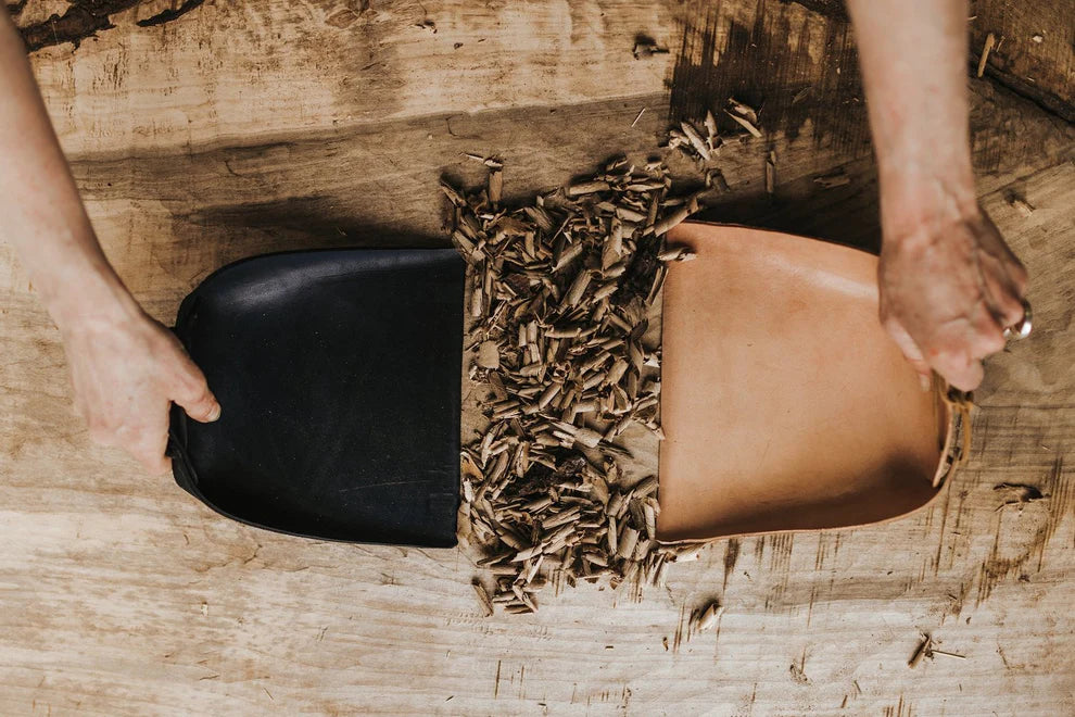 Sunhouse Craft - Pinceaux et balais - Pelle à poussière en cuir