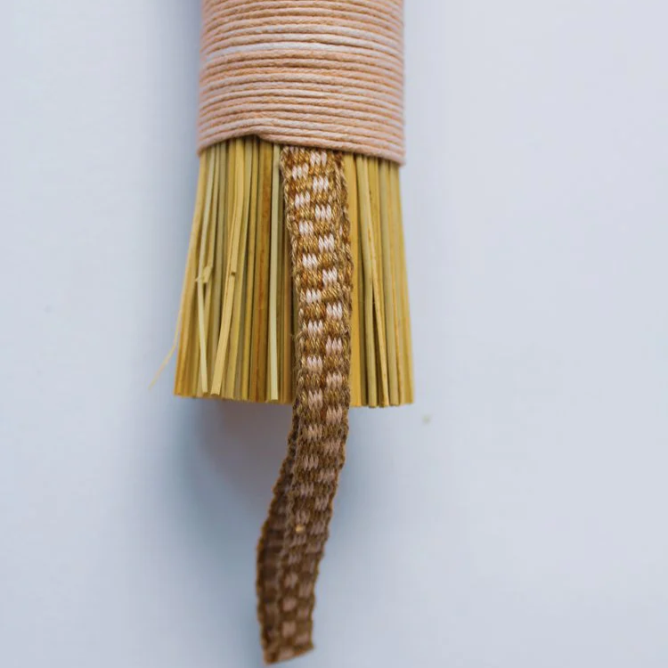 Sunhouse Craft - Balai et pinceaux - Turkey Wing balai à main