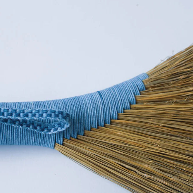 Sunhouse Craft - Balai et pinceaux - Turkey Wing balai à main