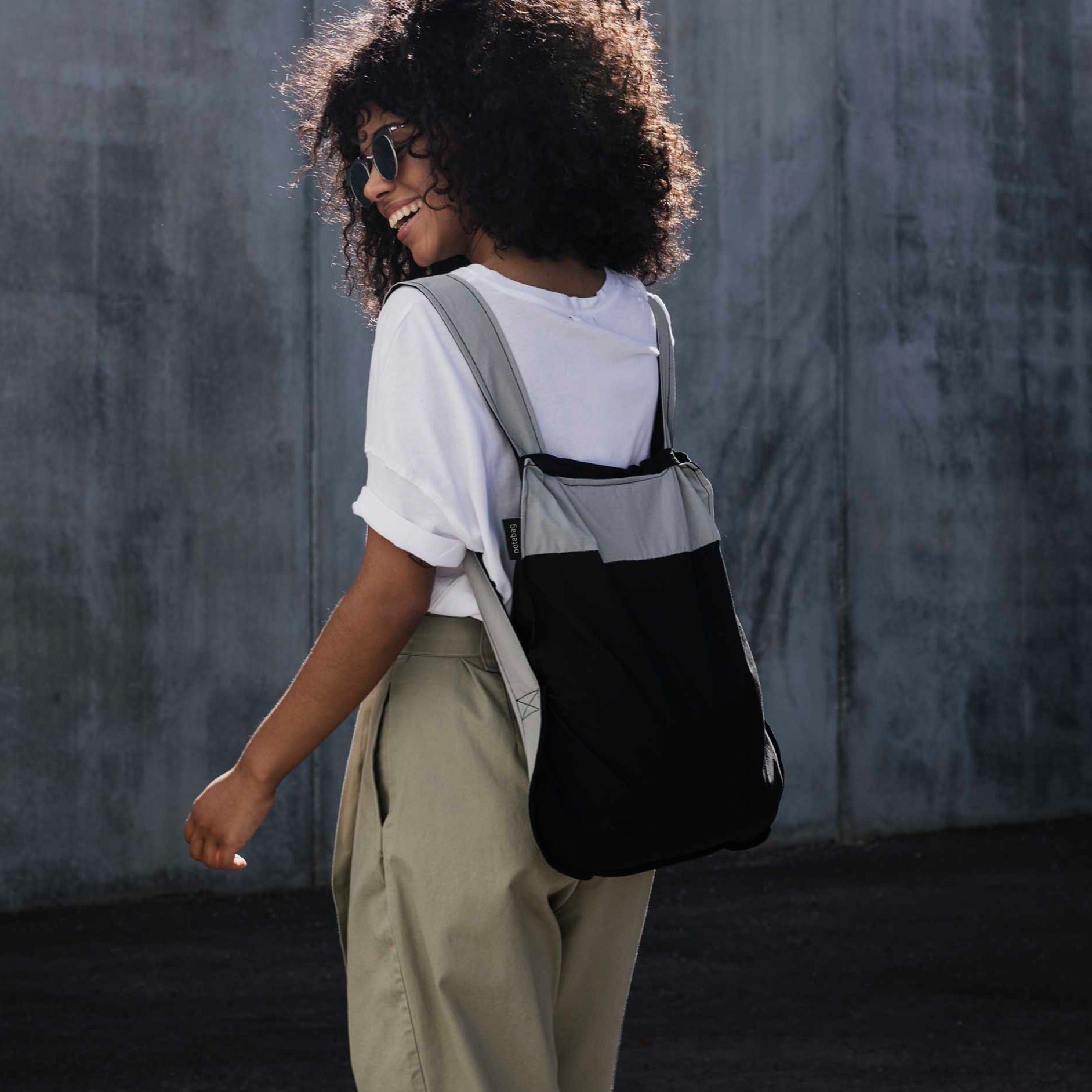 Notabag a smart combination of handbag and backpack, foldable