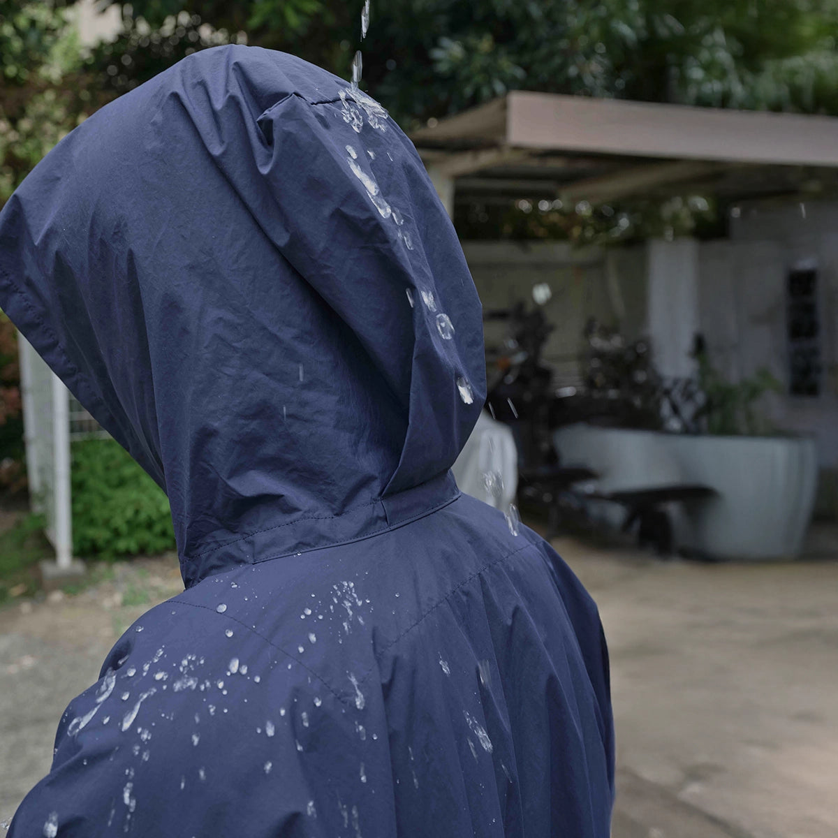 Mate Mono - ultra light and foldable rain poncho - dark navy
