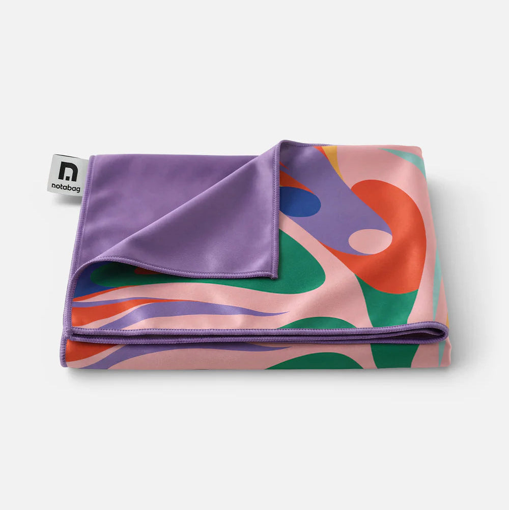 quick-dry and lightweight towel in muted colors and soft pattern - Flow from notabag