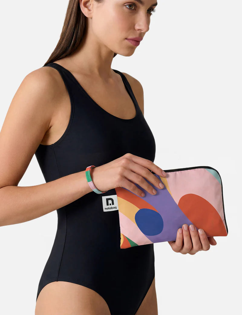 quick-dry towel foldable and perfect for on the go - with lightweigt, zippered pouch for easy storage - Flow from notabag