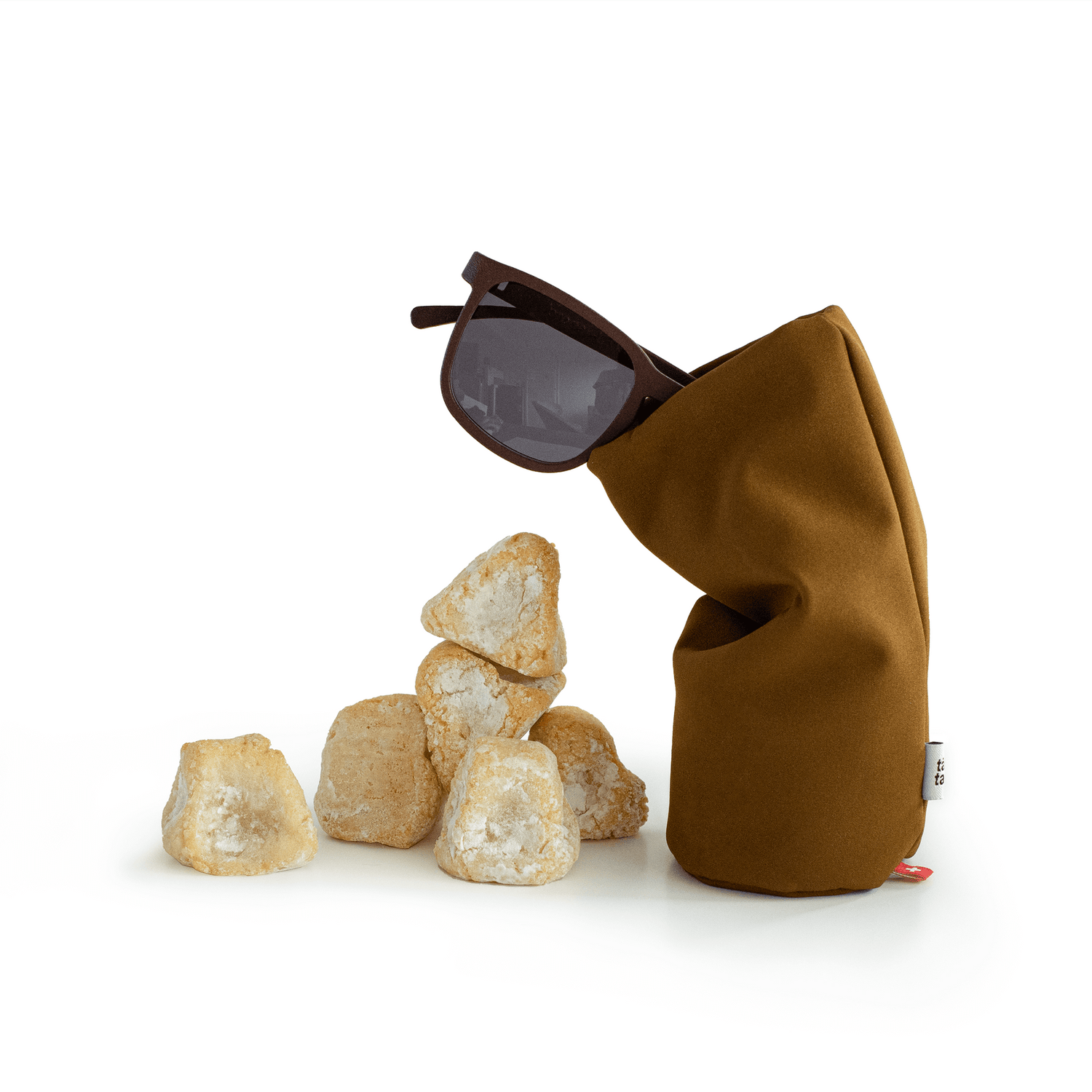 textile eyeglass holder made by hand in Switzerland - minimalist, decorative and functional for the home and the office