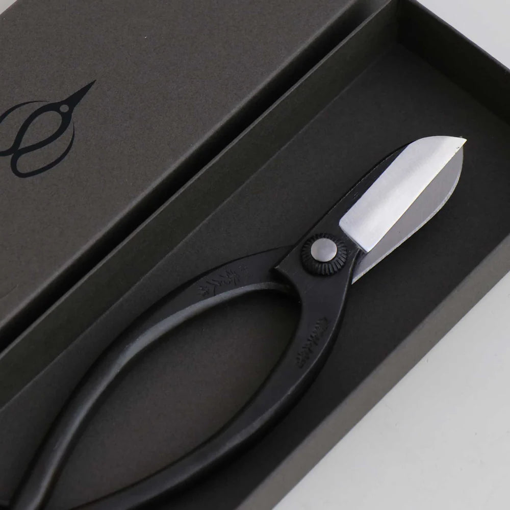 Toyama Hamono - Warabi style scissors