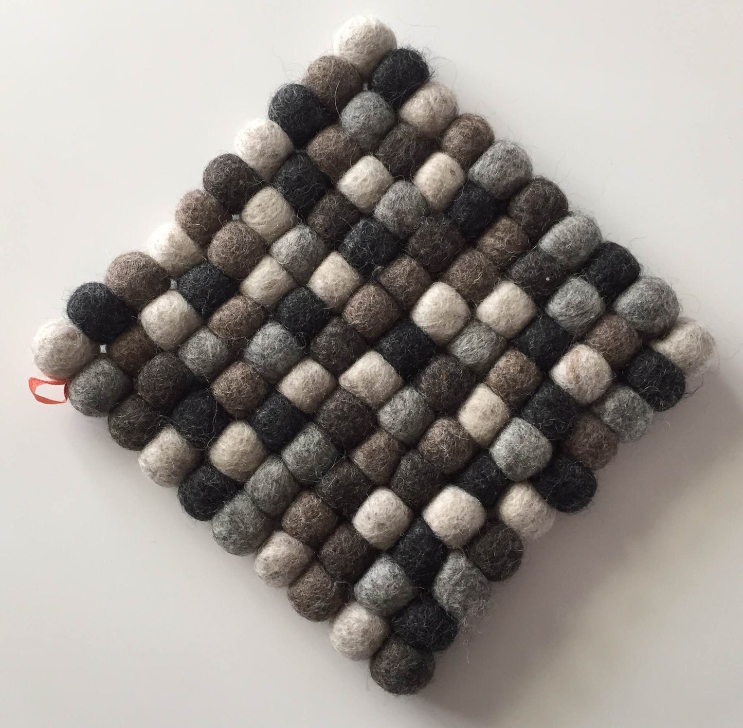 Vilt Van Ver - felt trivet - earth tones