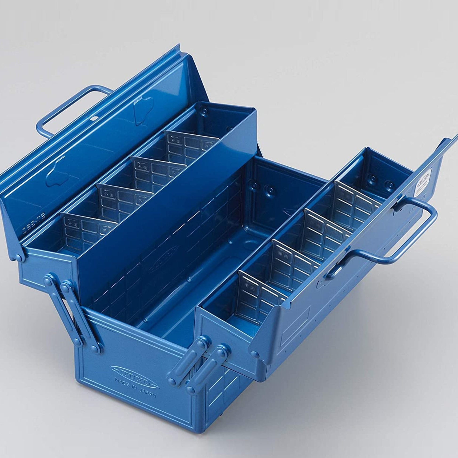 Steel Toolbox with Cantilever Lid and Upper Storage Trays, style ST-350