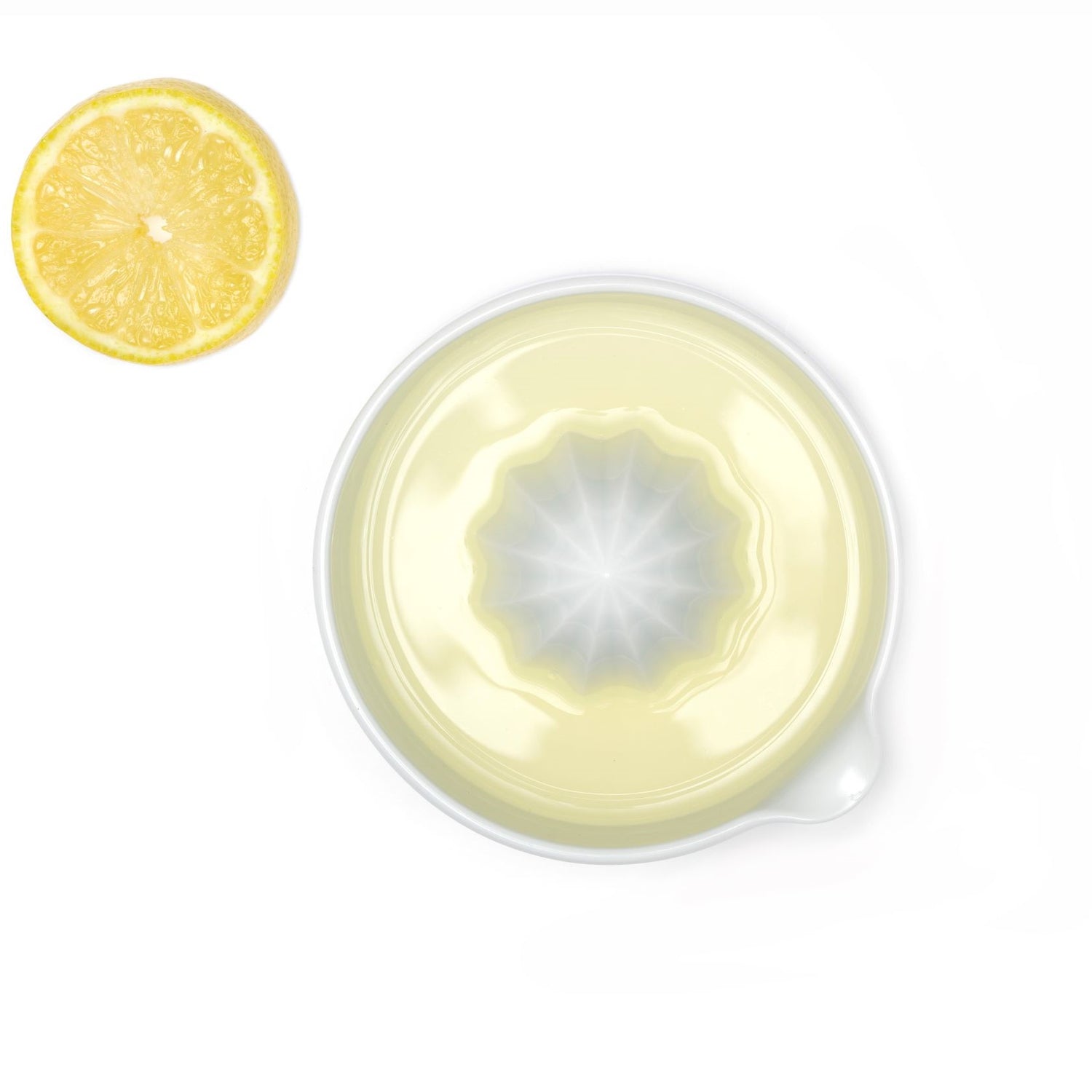 Elegant lemon press from the Sitaku collection—perfect for oranges, lemons, limes, and grapefruits, dishwasher safe.